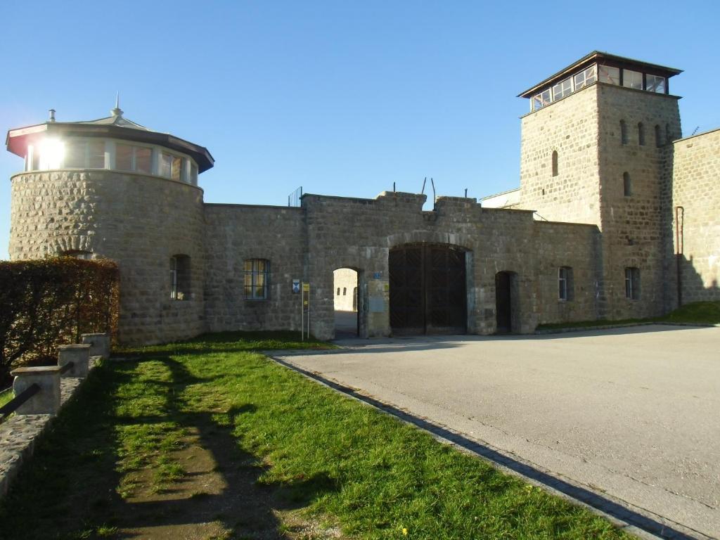 Peterseil'S Radl Zimmer Mauthausen Exterior photo