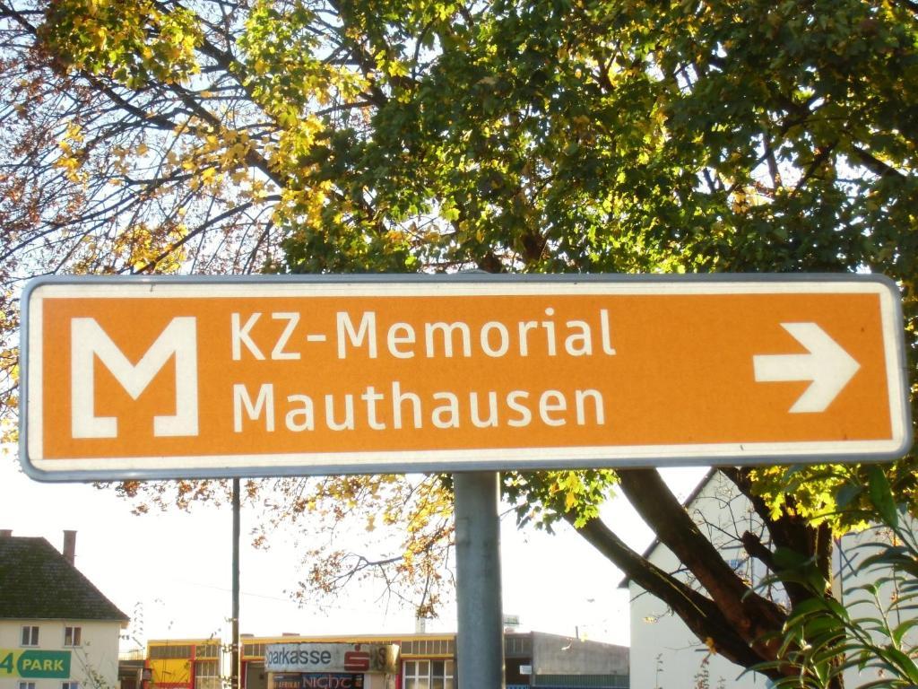Peterseil'S Radl Zimmer Mauthausen Exterior photo